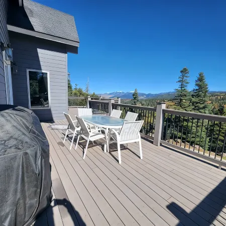 Stunning Ski Chalet w/ Incredible Views and Hot Tub