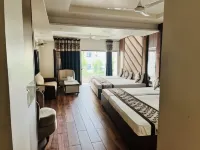 Hotel Sita Niwas Near Langar Hall - Kæledyr tilladt
