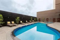 Summit Hotel Tacloban - Pools