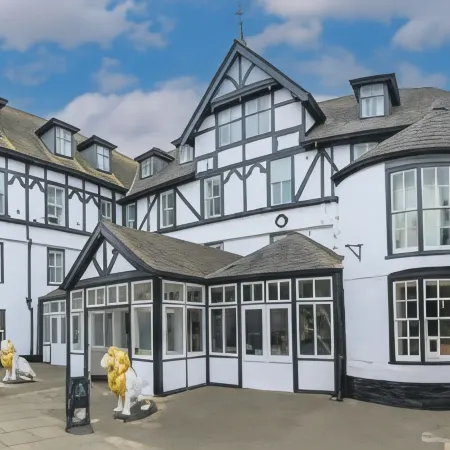 White Lion Royal Hotel