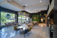 Subic Riviera Hotel & Residences - 4-Star