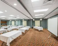 Comfort Suites - 2-Star