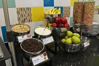 Holiday Inn Express & Suites MEXICALI by IHG - breakfast