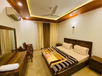 Raza Khan,Two bedrooms Apartment, Millennium Heights