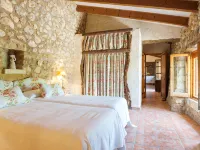 Holiday House for 6 Persons, with Swimming Pool Hotels in Búger