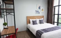 D Rhea Syariah - Hosteller