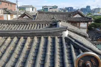 Bukchon Yeonwoo Hanok Stay - Pensionat