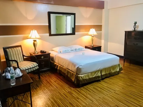 The Alpa Hotel and Restaurant - parcheggio