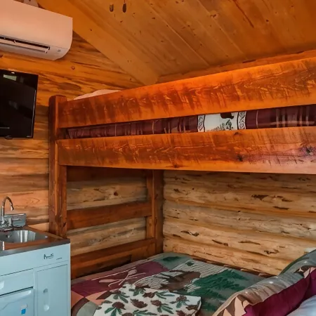 The Bunkhouse at J&J Cabins