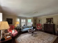 Charming 3 bedroom home - 3つ星