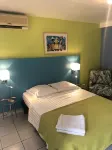 Coco-mango Apt. B, Studio Cosy, vue mer à 250 m de la Plage de la Perle - appartements de vacances