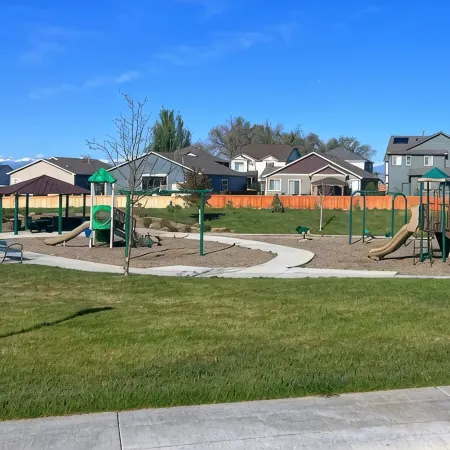 Newer build with 4 bedrooms, large backyard and beautiful mountain views.