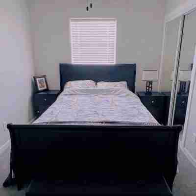 New 3br/6beds/2ba near UA/stadium/Banner hospital Rooms