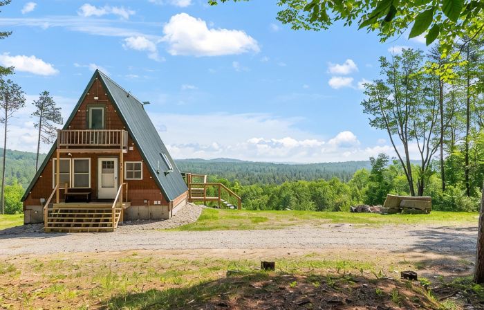 Epic Views - Pond - Crooked River 14 Acres - Secluded