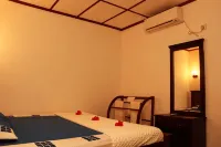 Villa Thotiya - parking