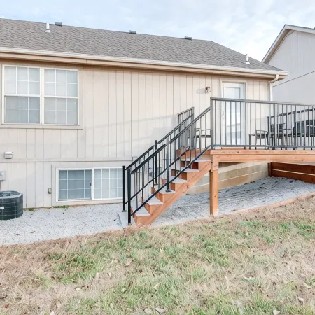 Spacious duplex home in St. Joseph, MO