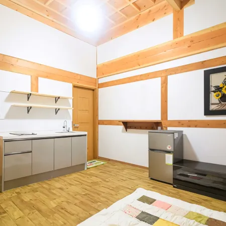 Suncheon Moonlight Love Hanok Pension
