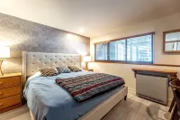 Telemark 5 4 Bedroom Condo by RedAwning - spa