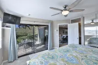 Beach Condo, 3 Bedrooms/2 Bath, Sleeps 9 Private Corner Patio Views of Dunes - Wifi