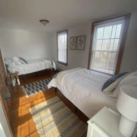 Cape May Bungalow - Iconic Washington St - Bike to Beach