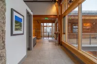 Private Colorado Mountain Retreat.                5Br Home + Guest House - Pools
