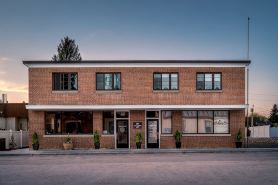 "The Old Post Office" - Mid-Century Mod Apartment in Downtown Driggs - With W/D