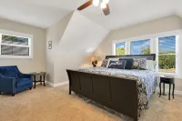 5 Star Upscale Entire Family Neighborhood Home - Homestays