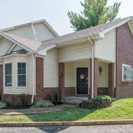 Southern Charm - 2Br - BBQ - Walk to Kroger Field