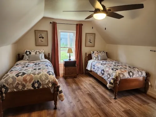 Best in the Bay!! 3B/1.5ba, Pet friendly Home - 4 stjerner