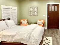 Modern Apartment on The Talimena Scenic Byway-walk to downtown Hotels in Mena