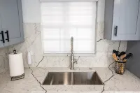 Lovely 2-bedroom loft with hot tub. - Lejligheder