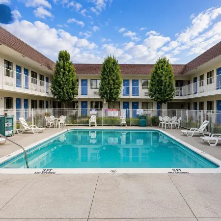 Motel 6 Yreka, CA
