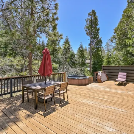 Private Mountain Retreat with Scenic Views
