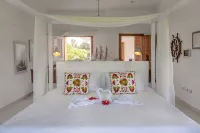 KID-FRIENDLY LUXURY  VILLA - 300 YARDS FROM BEACH - MAID & CHEF INCLUDED !!! - 別墅
