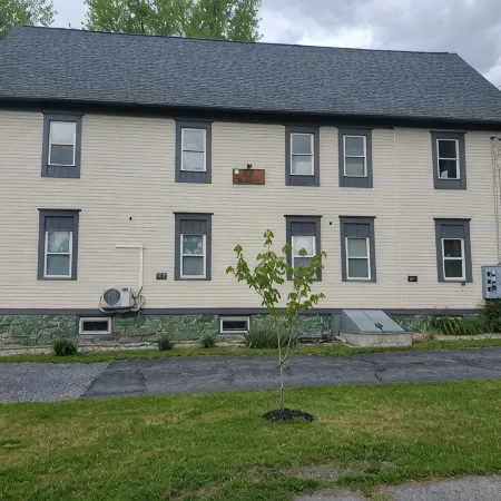 Charming building with 1 bedroom and AC, WiFi in serene Whitehall