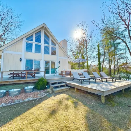 Family Friendly Waterfront Home - Private Dock, Kayaks, Fire Pit, Grill, Deck