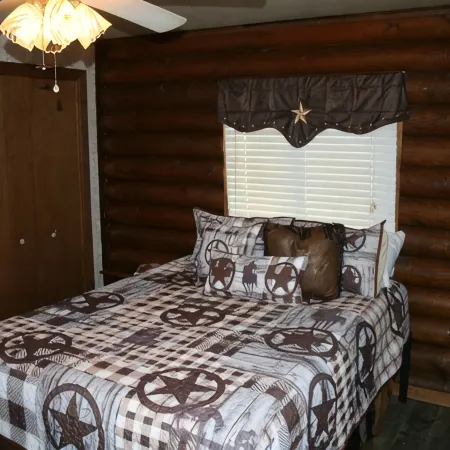Log home just 32 miles to the east gate of Yellowstone National Park
