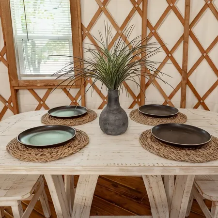 Hoot Owl Yurt/Cold A/C! Hot Tub/Medina River/Close to Downtown/RiverYurtVillage