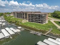 Luxury Lakefront Condo at Bridges Bay Stillwater Building! - 4-Star