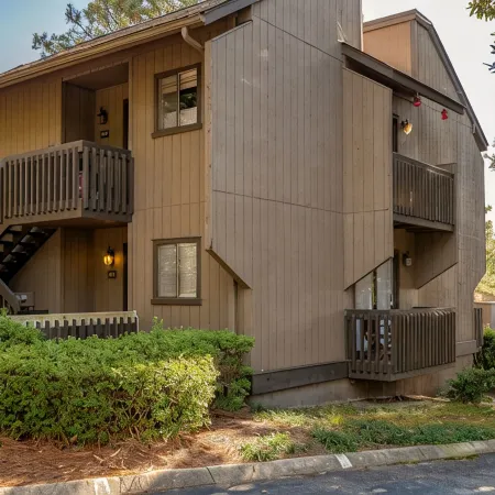 Newly Renovated Lakeview Condo Complex First Floor Oasis!