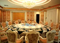 Tianrui Zhongzhou International Hotel - parkir