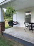 Authentic 100 Year Old Farmhouse, Farm setting in the  foothills of the Smokies - 2-Star