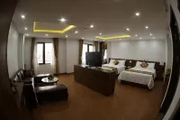 Bao Ngoc Diamond Hotel - parking