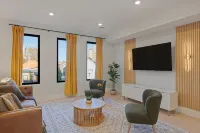 Huge & Cozy 3Br3BA Lux Penthouse+Roofdeck! Quick Path Access to NYC Manhattan - 4-Star