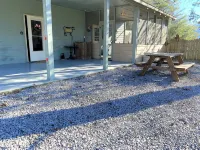 Cozy Pigeon Forge Cabin Near Parkway: Hot Tub, Mountain Views & Pet Friendly! - 4-نجوم
