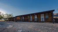 Panamint Springs Motel & Tents - Mountain view