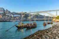 Porto City Elegant Retreat - 2 Yıldız