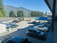 Heritage Inn - Motels