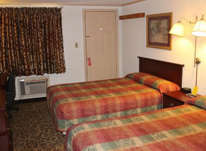 Happy Bear Motel