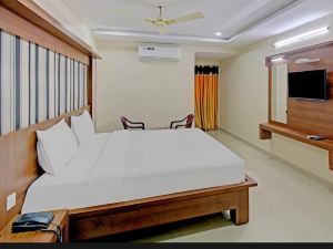 Hotel Sitara Grand by WB Inn